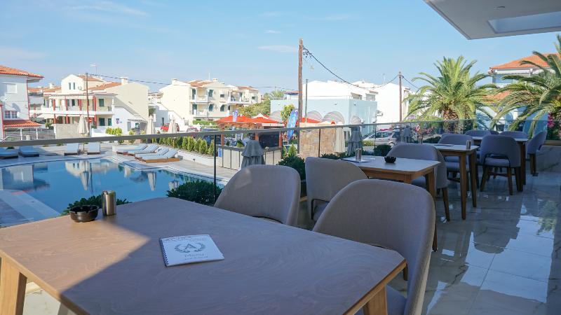 Agnes Deluxe Hotel 佩科霍里 外观 照片