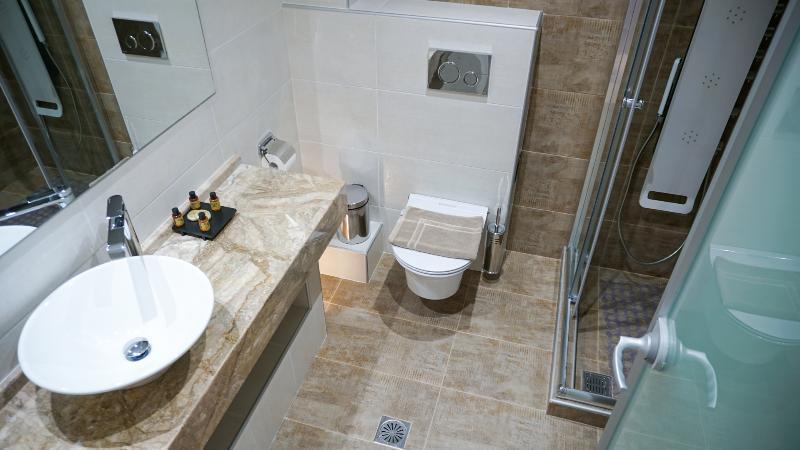 Agnes Deluxe Hotel 佩科霍里 外观 照片